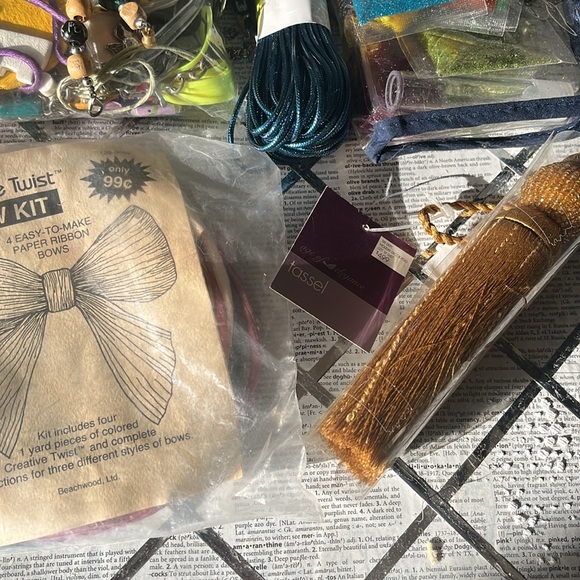 Misc craft beading supplies - Picture 4 of 4